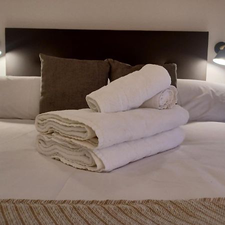 Apartamento Acogedor Junto A Calle Betis, Triana-Los Remedios 塞维利亚 外观 照片