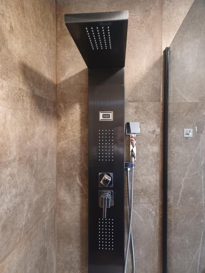 Apartamento Acogedor Junto A Calle Betis, Triana-Los Remedios 塞维利亚 外观 照片