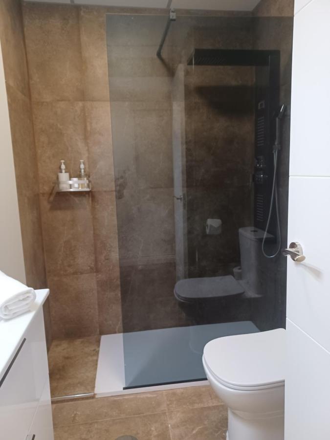 Apartamento Acogedor Junto A Calle Betis, Triana-Los Remedios 塞维利亚 外观 照片