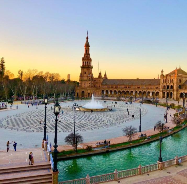 Apartamento Acogedor Junto A Calle Betis, Triana-Los Remedios 塞维利亚 外观 照片